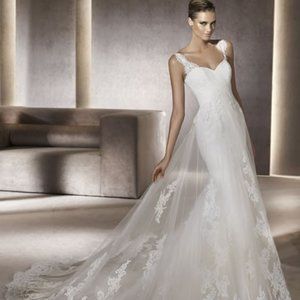 Pronovias Petunia Sleeveless Fit Flare Off White Lace Wedding Dress